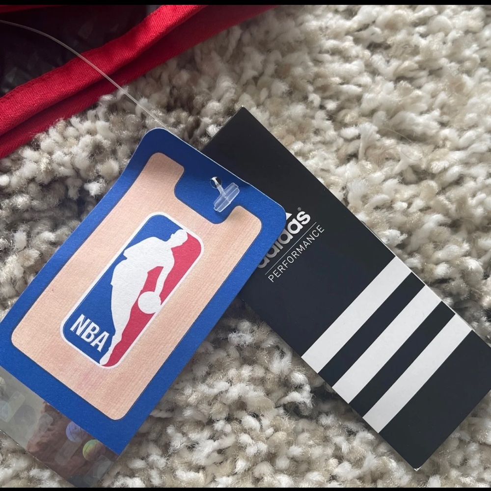 Adidas 3-Stripe Chicago Bulls Windbreaker Jacket - Picture 7 of 10